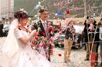 Китайская свадьба. Фотографии жениха и невесты. Свадьба по-китайски.