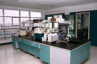 Исследовательская лаборатория фабрики ХуаШен по производству натуральных растительных препаратов: коллагена, кордицепса, шиповника, линчжи и др.