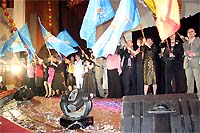 Под песню Виват НАШ ХУАШЕН - ВИВАТ! ВИВАТ! Закончилась торжественная часть юбилея ХуаШен в Украине !