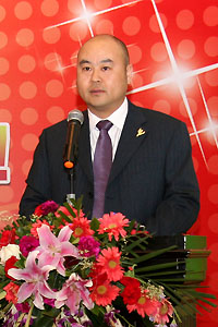 Президент Международной корпорации ХуаШен господин Ли Вэй